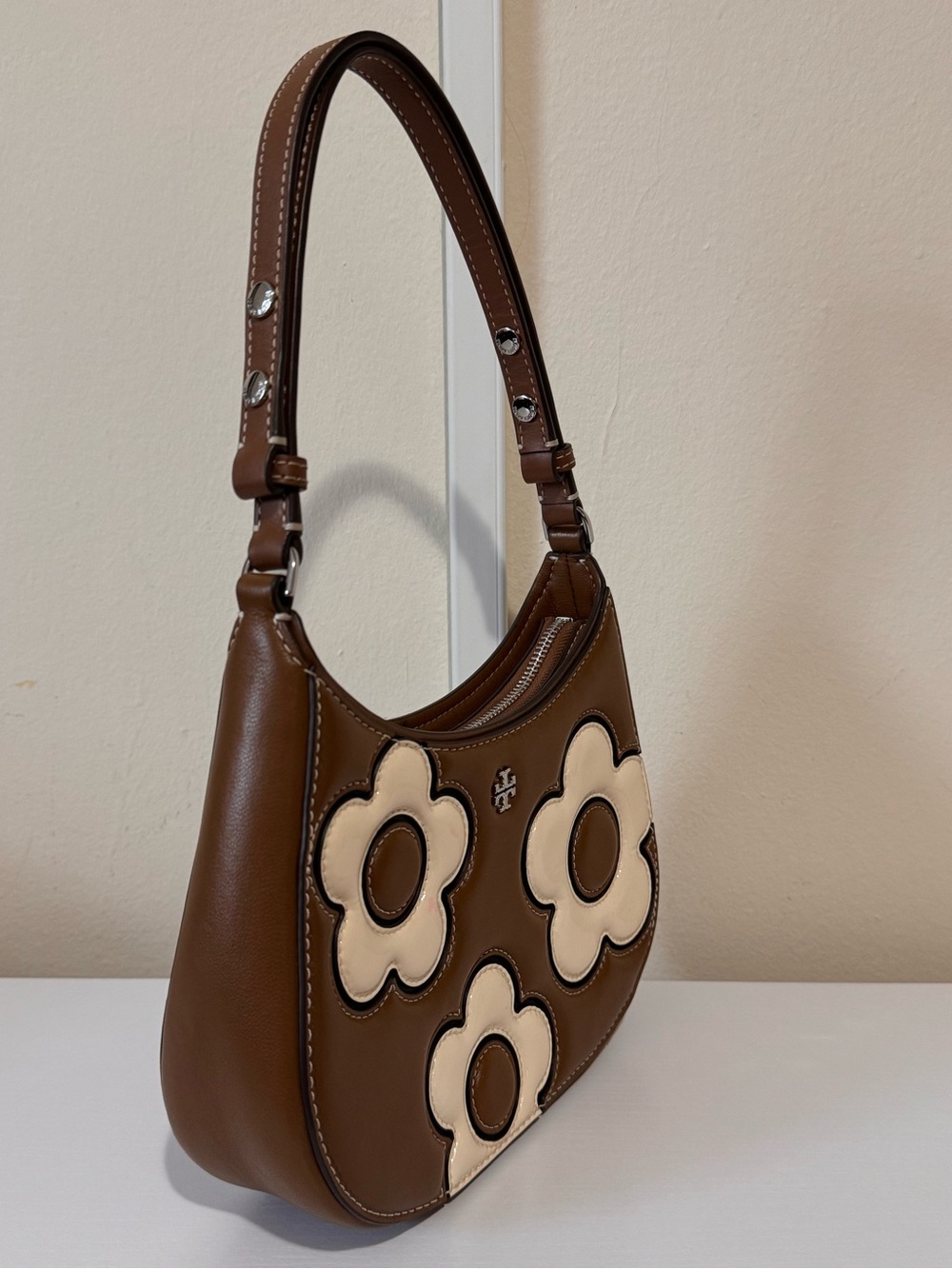 Tory Burch Emerson Floral Applique Shoulder Bag - Picture 5 of 13